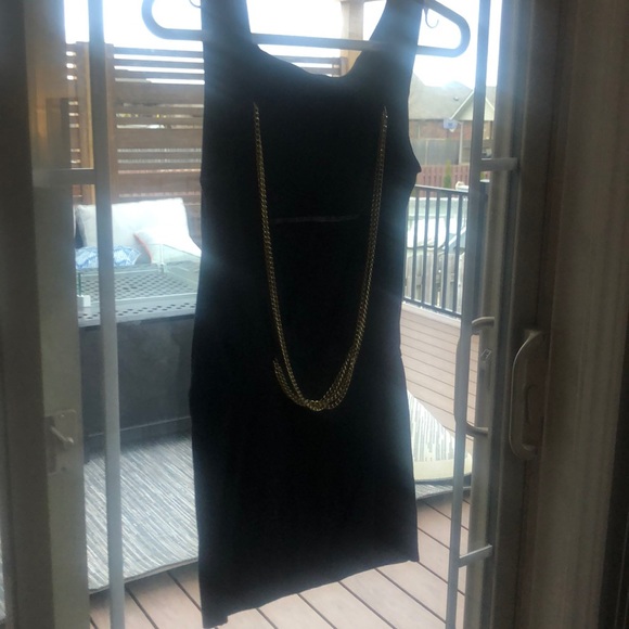 Guess Black Dress w Gold - Picture 2 of 4